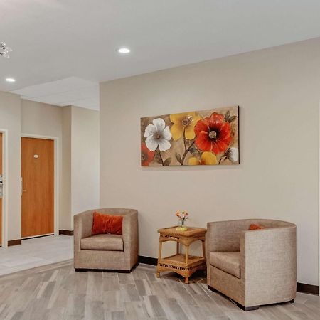 Americas Best Value Inn San Antonio Downtown Riverwalk ภายนอก รูปภาพ