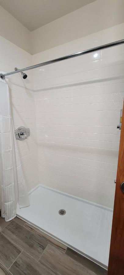 Americas Best Value Inn San Antonio Downtown Riverwalk ภายนอก รูปภาพ